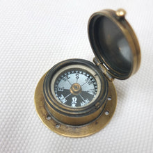 Boussole miniature Francis Barker Singer's Patent c.1870
