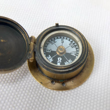 Boussole miniature Francis Barker Singer's Patent c.1870