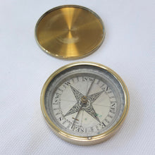 R. Bailey, Birmingham Pocket Compass | Dial
