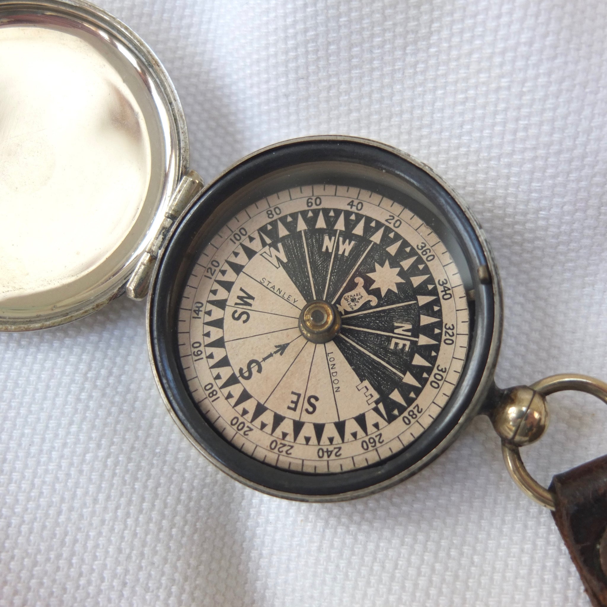 Francis Barker Indian Army Singer's Patent Compass 1868 – Compass Library
