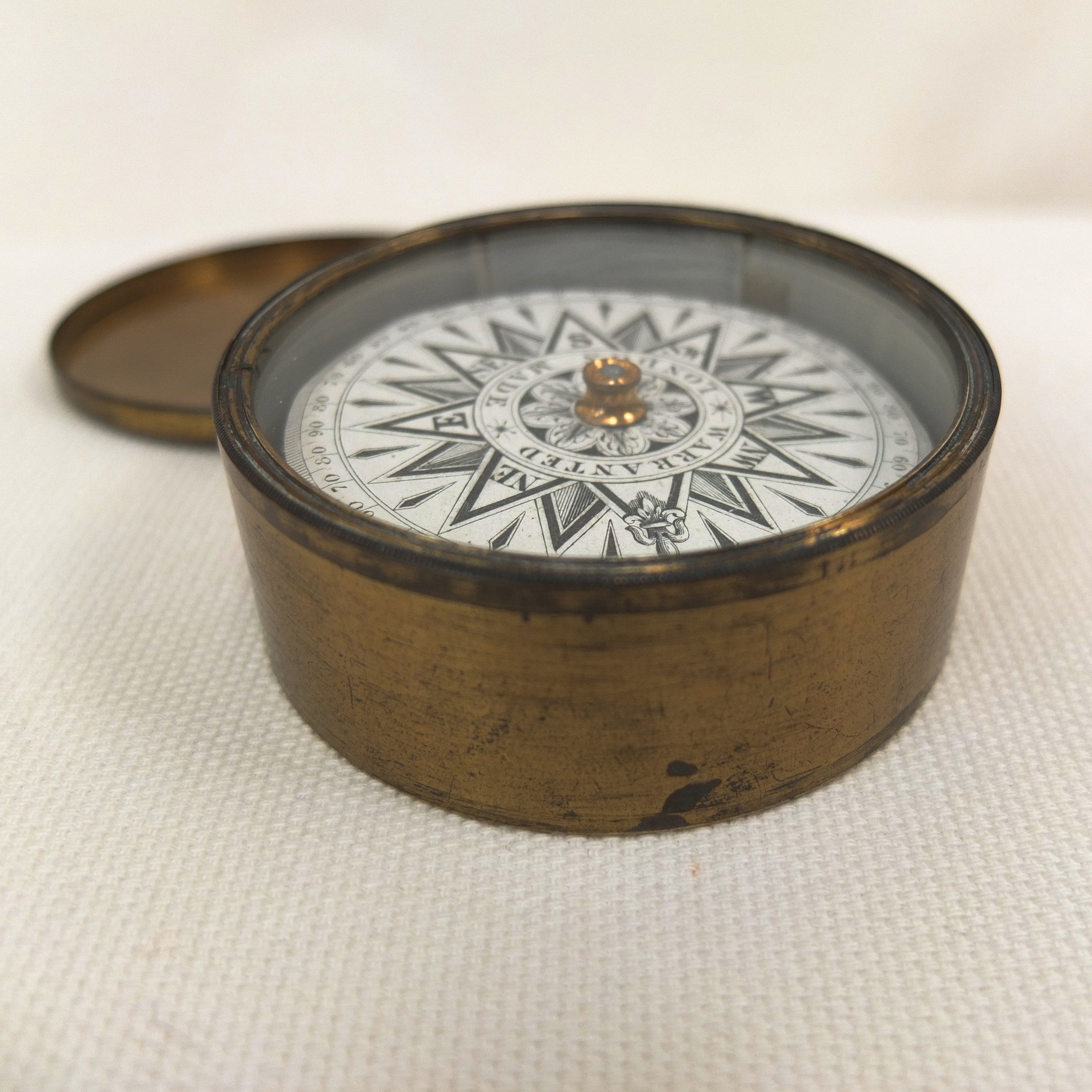 'Warranted London Made' Victorian Brass Compass c.1860 – Compass Library